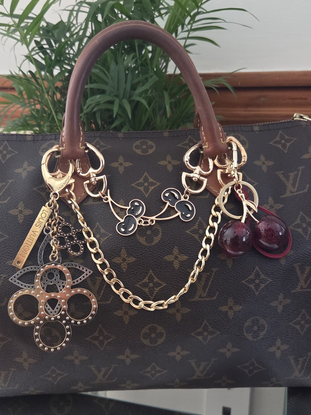 Vintage Louis Vuitton Speedy 30 Brown Monogram W/ LV Bag Charm Authentic - Picture 4 of 12